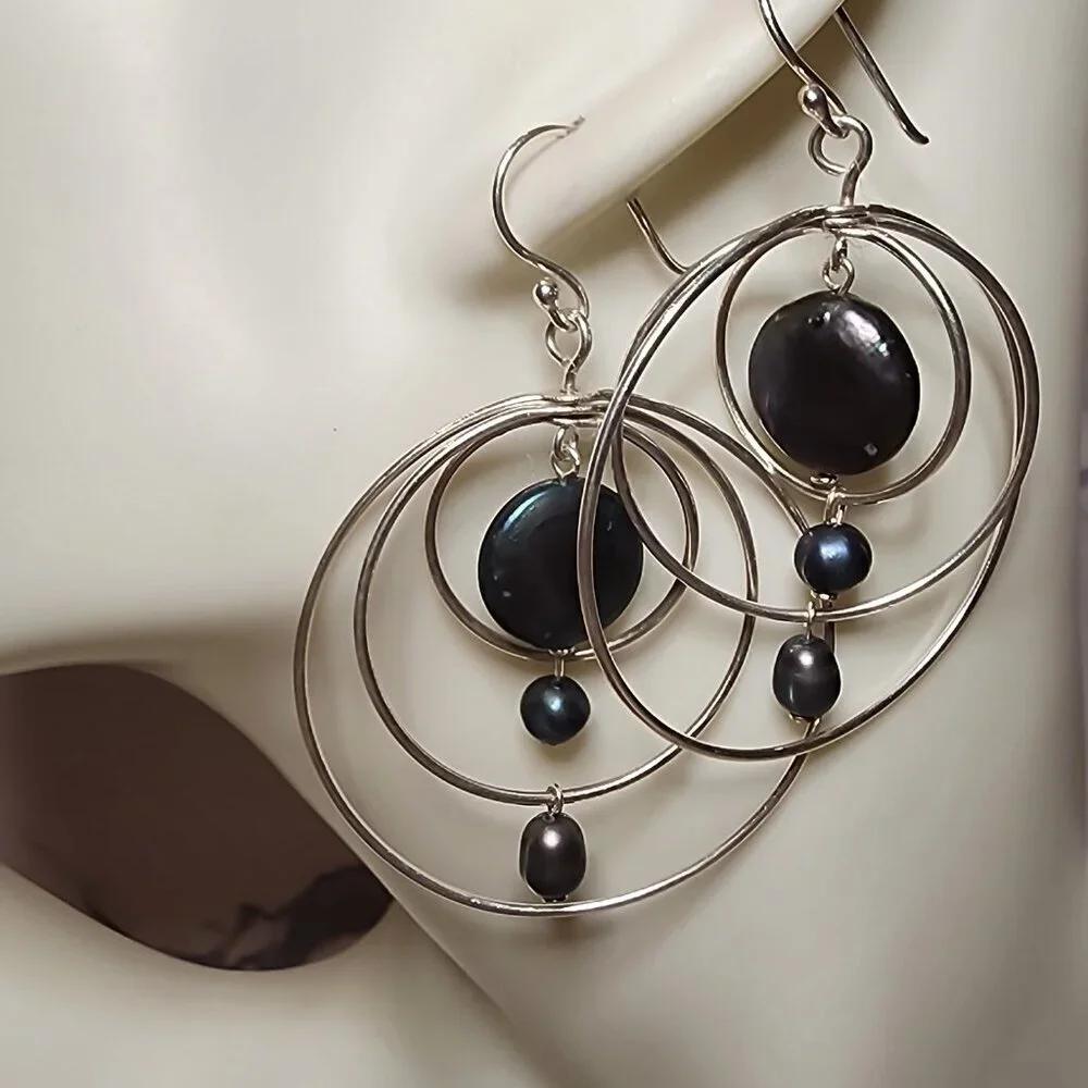 Beautiful Orbit Circle Pearl Dangle Earrings